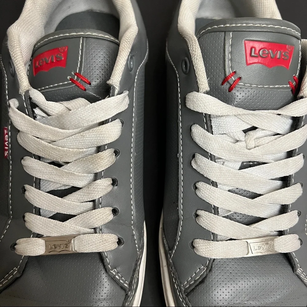 Levi's Gray and White Men's Sneakers